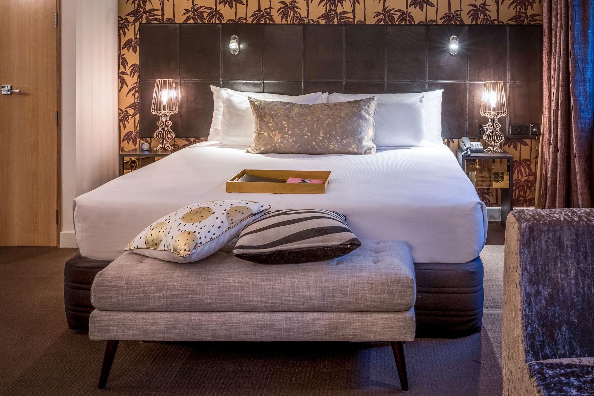 Museum Apartment Hotel, Independent Collection By Evt Веллінгтон Екстер'єр фото A bedroom at the hotel
