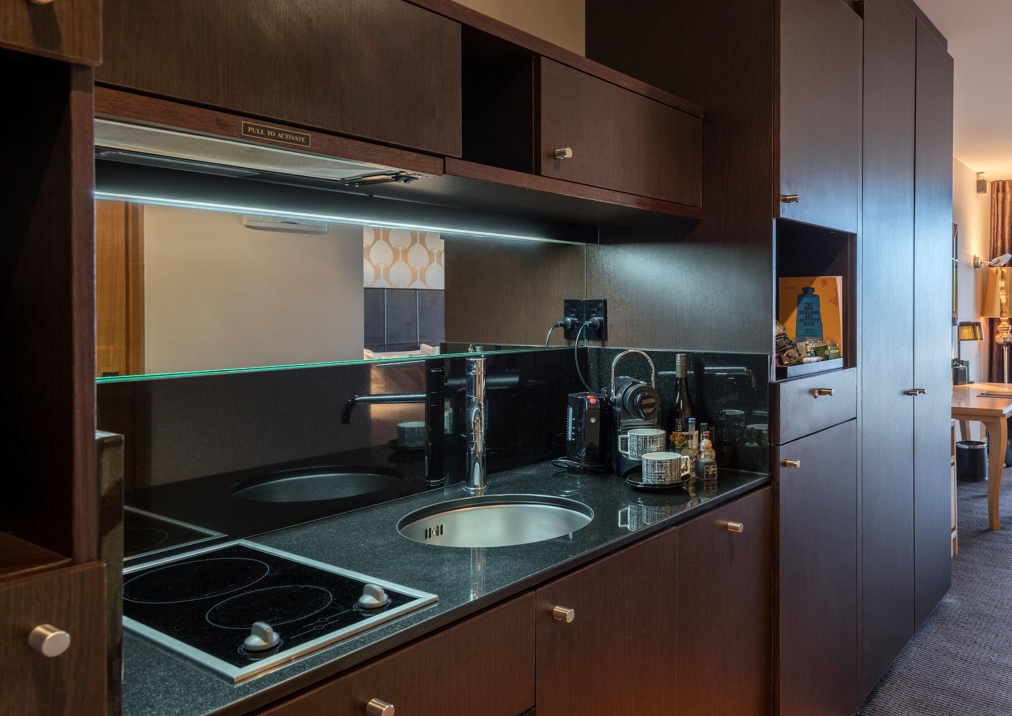 Museum Apartment Hotel, Independent Collection By Evt Веллінгтон Екстер'єр фото A kitchen in a serviced apartment