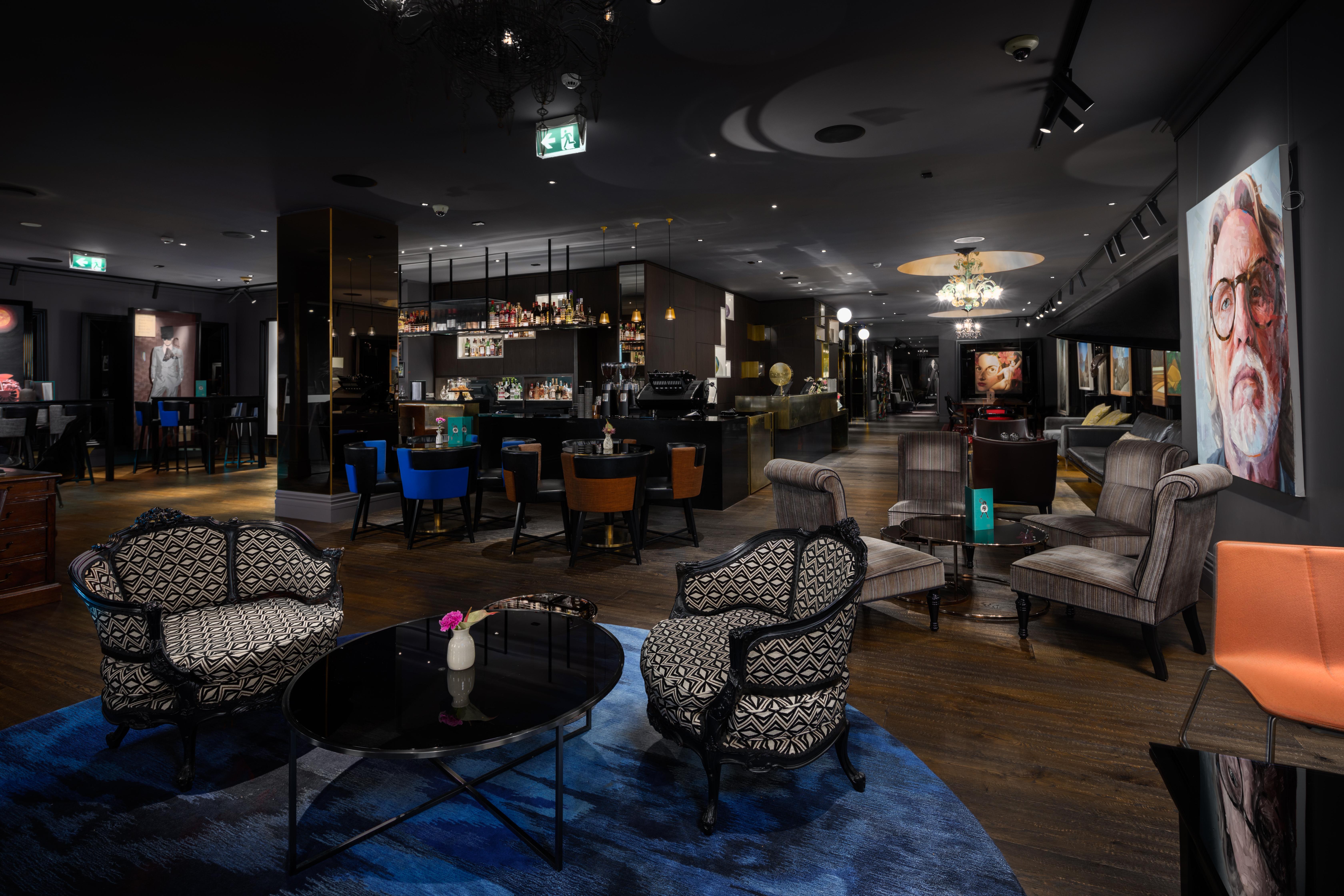 Museum Apartment Hotel, Independent Collection By Evt Веллінгтон Екстер'єр фото The Lounge at London Heathrow Airport